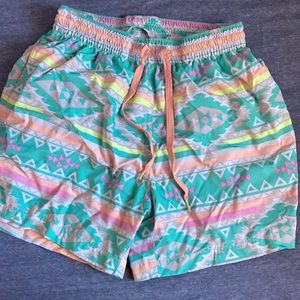 Chubbies men en fuegos shorts